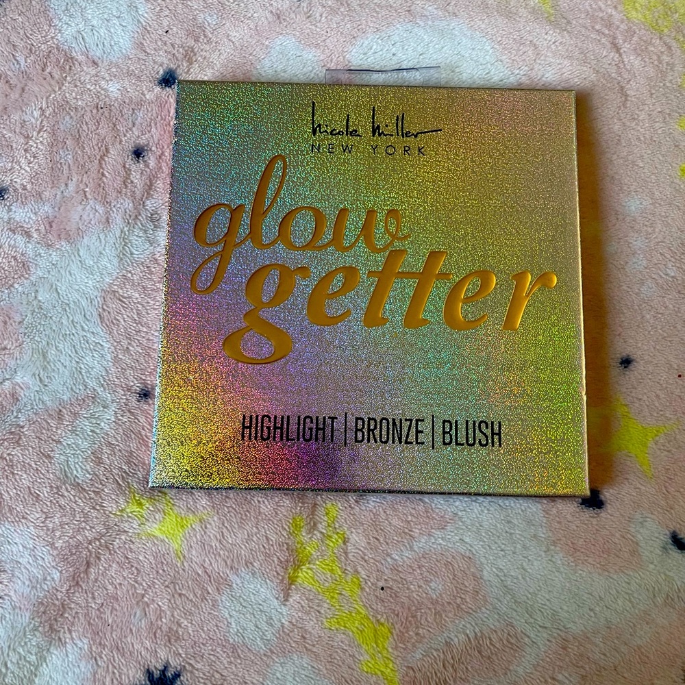 I am selling this cause I got it in my birthday